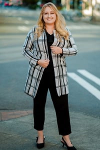 Olivia_032-Copy-681x1024